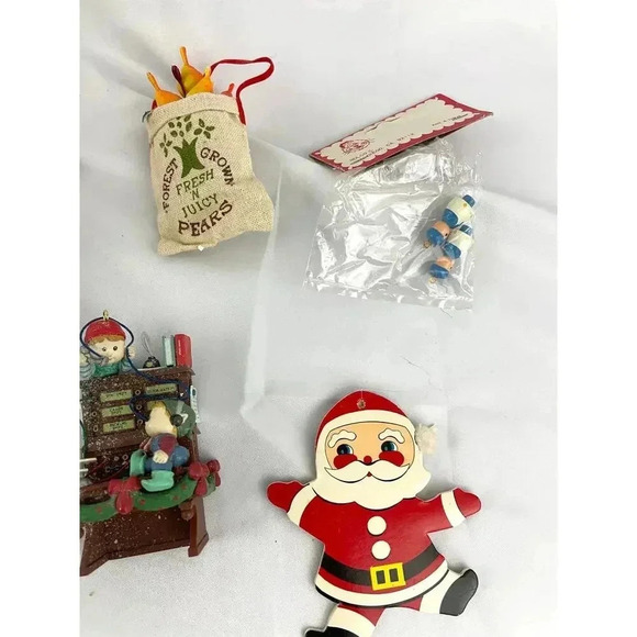 10x VTG Holiday Ornaments Christmas Santa Unicorn Wooden Figures Collectibles - Picture 9 of 11